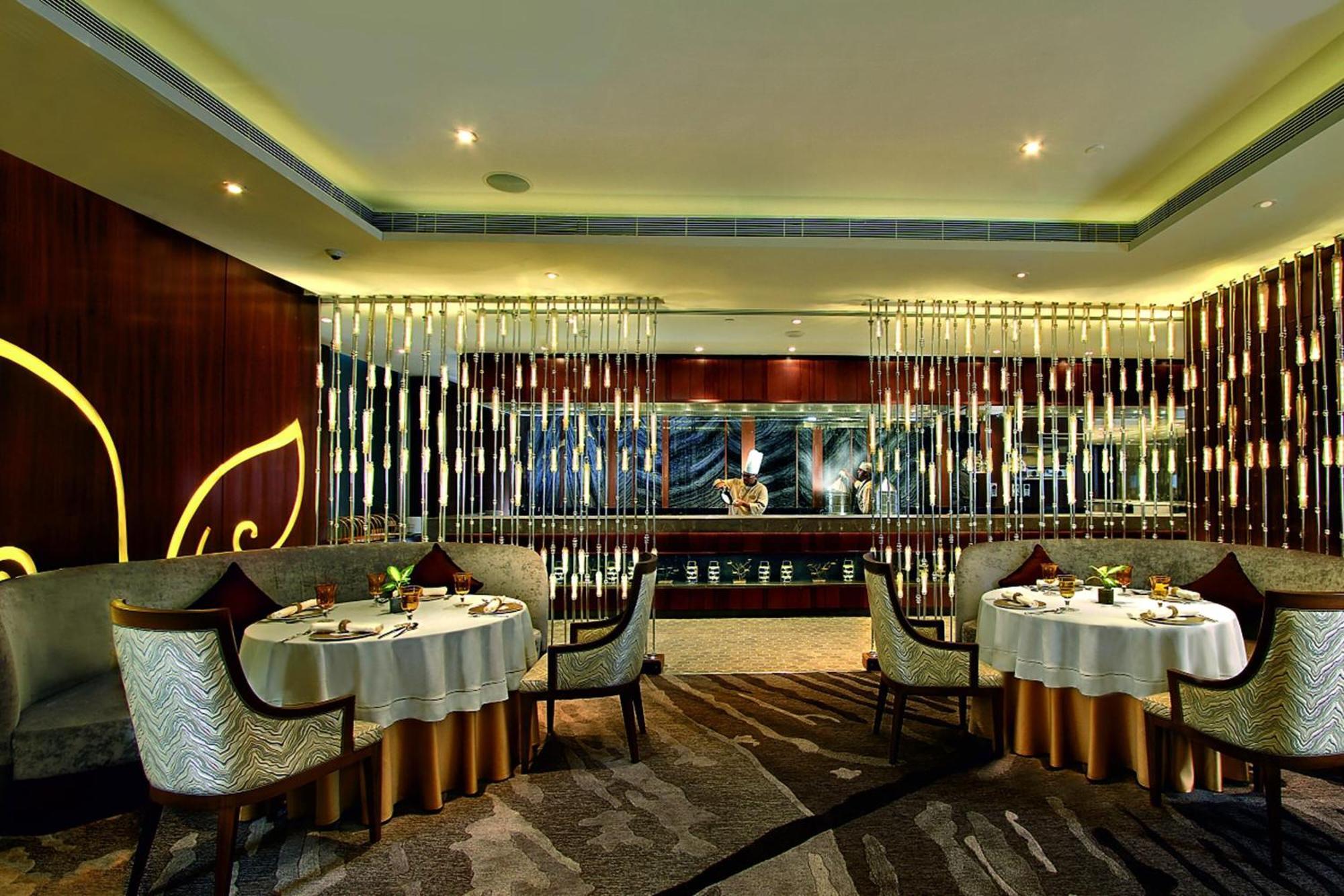 Itc Grand Chola, A Luxury Collection Hotel, Ченнаї Екстер'єр фото The interior of the restaurant