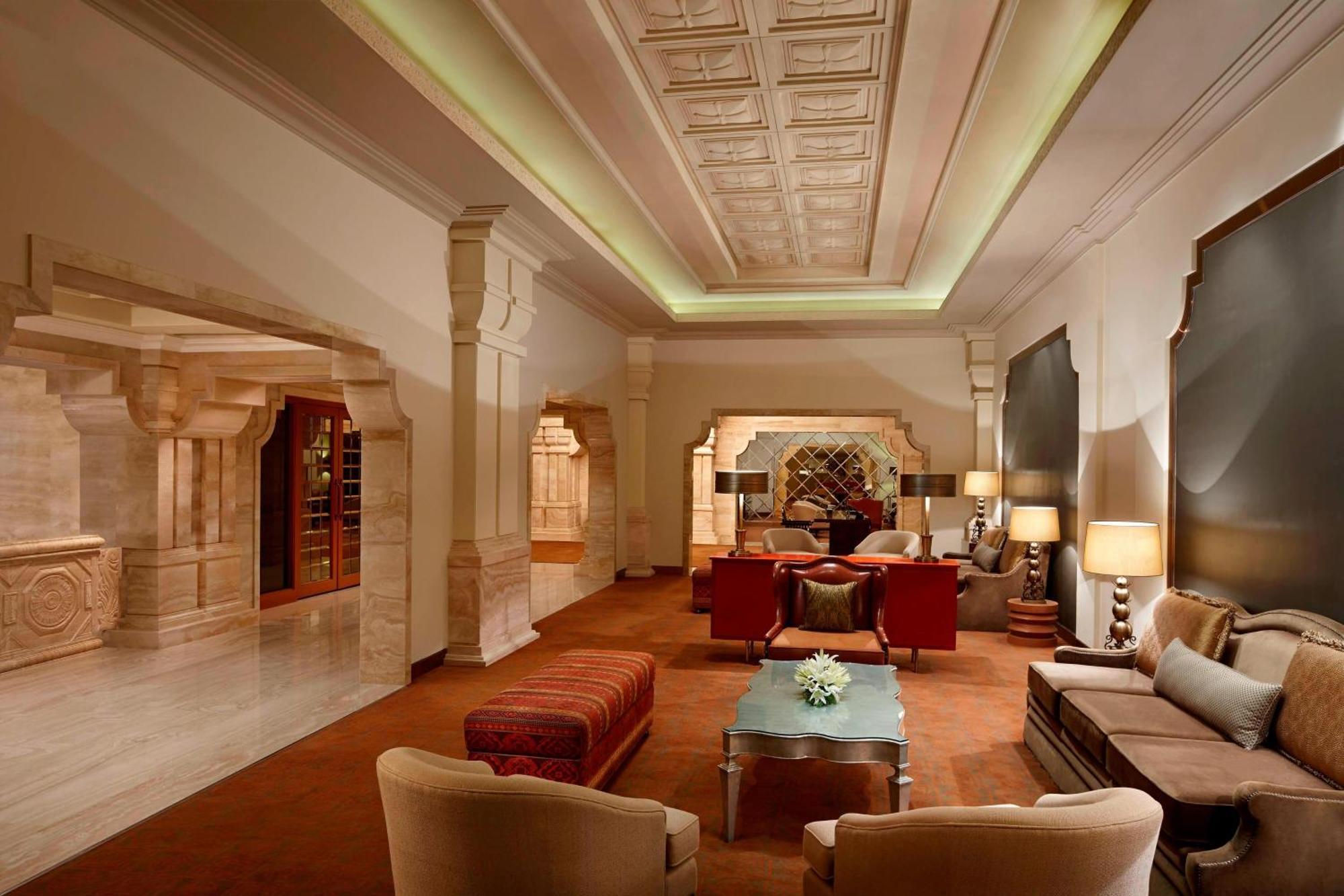 Itc Grand Chola, A Luxury Collection Hotel, Ченнаї Екстер'єр фото The Imperial Lounge at Delhi International Airport