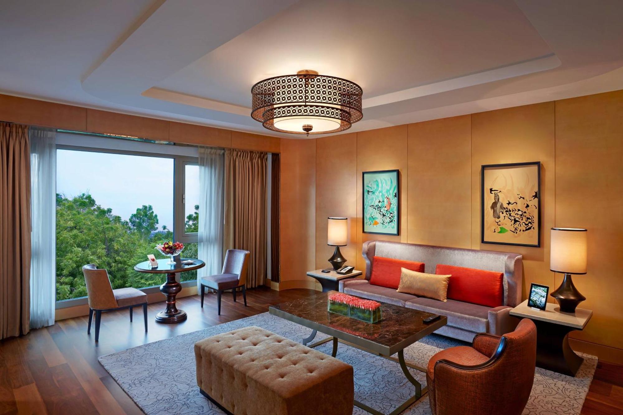 Itc Grand Chola, A Luxury Collection Hotel, Ченнаї Екстер'єр фото A suite at the hotel