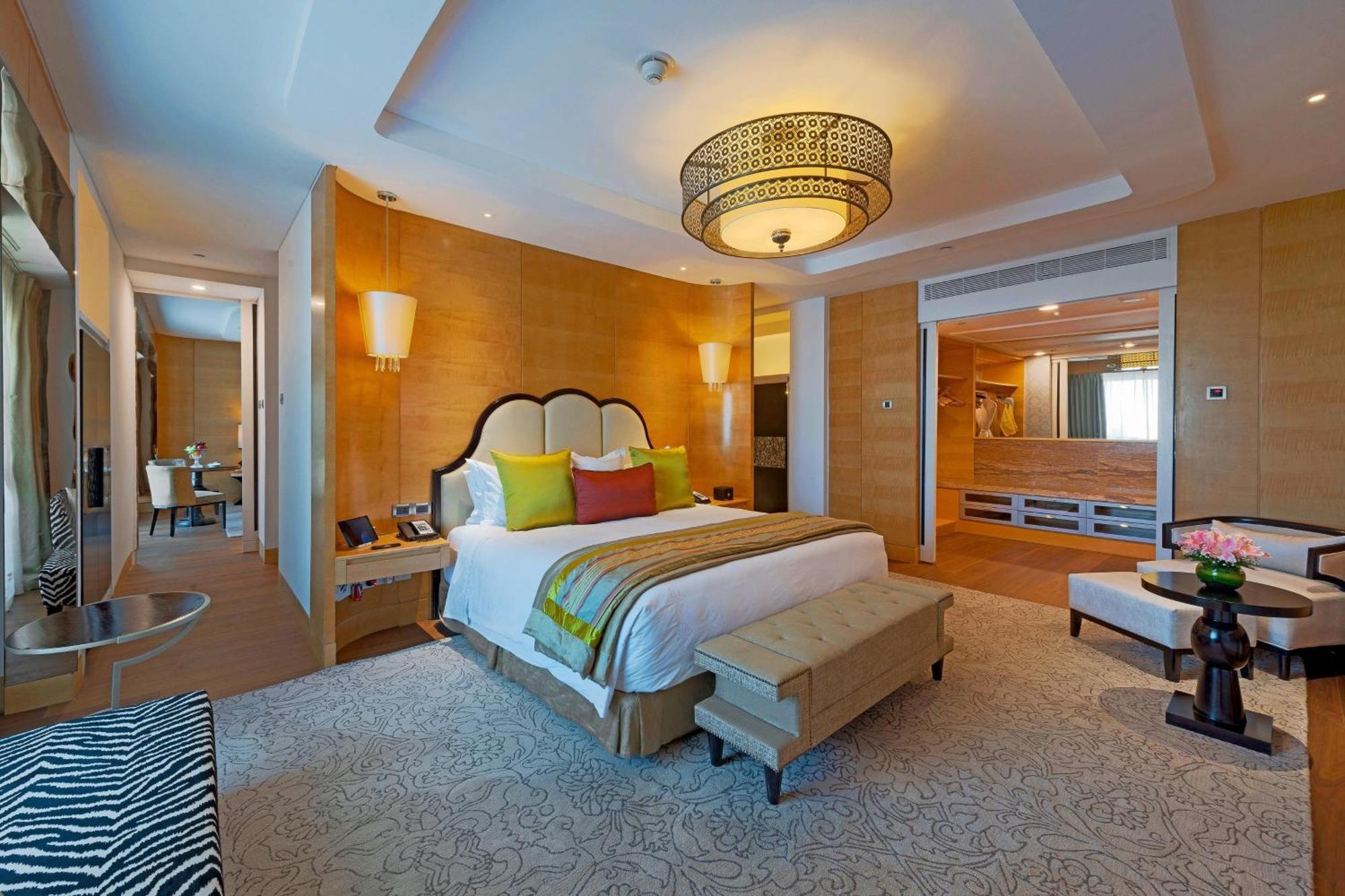 Itc Grand Chola, A Luxury Collection Hotel, Ченнаї Екстер'єр фото A bedroom at the Shangri-La Hotel, Kuala Lumpur