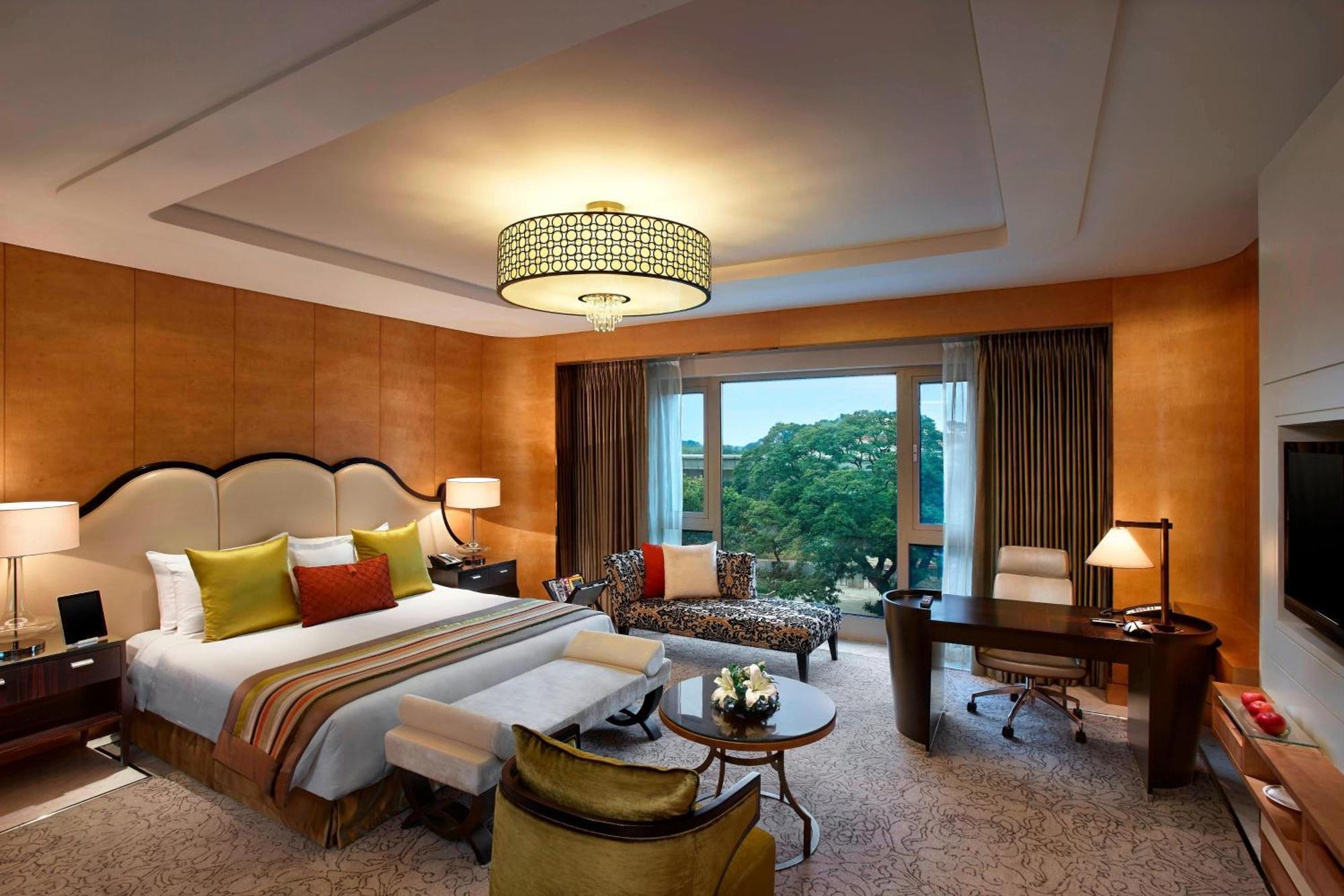 Itc Grand Chola, A Luxury Collection Hotel, Ченнаї Екстер'єр фото A suite at the hotel